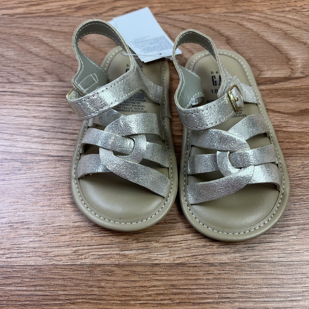 Gap Metallic Gold Strappy Sandals Infant Girls Size 5 (18-24 months)‎ NEW